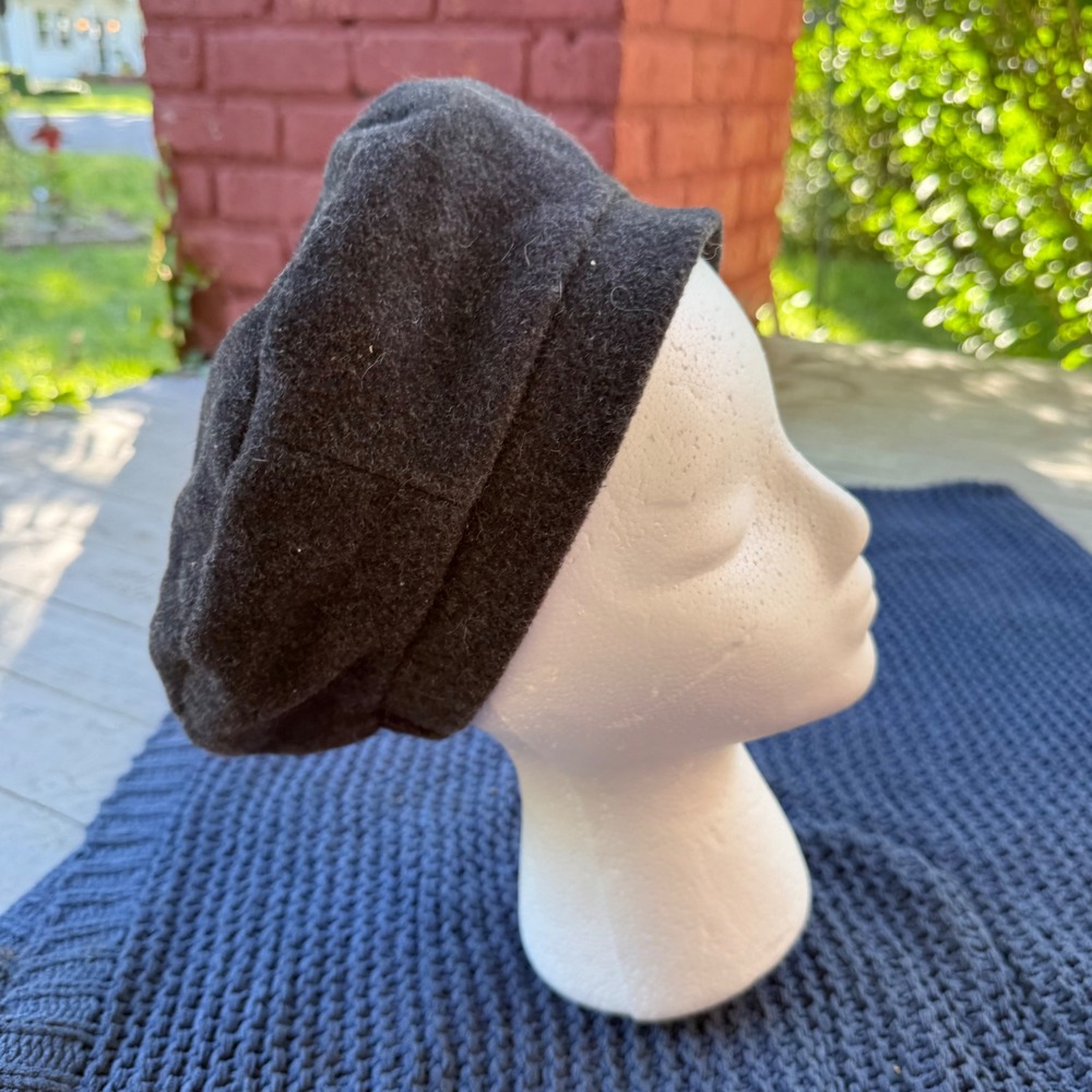 Vintage Dark Grey Wool Blend Beret Hat Satin Lined Elastic Back Size 6 Preppy